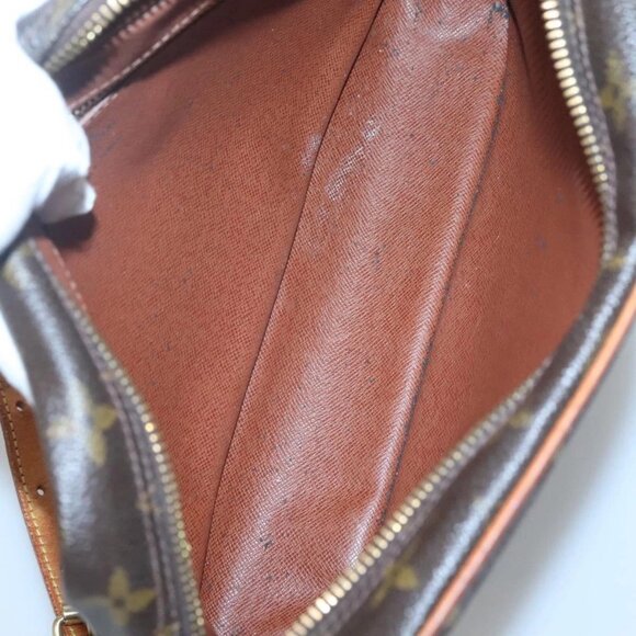 LOUIS VUITTON Monogram Trocadero 27 Shoulder Bag - Picture 13 of 16